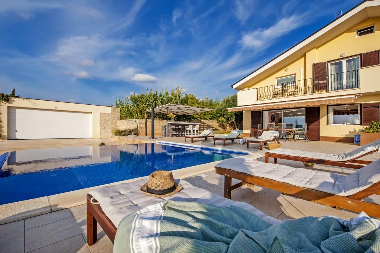 Villa Montericco โรวีน ภายนอก รูปภาพ