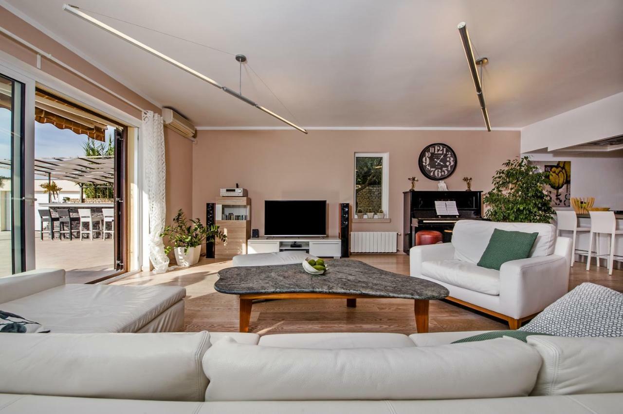 Villa Montericco โรวีน ภายนอก รูปภาพ
