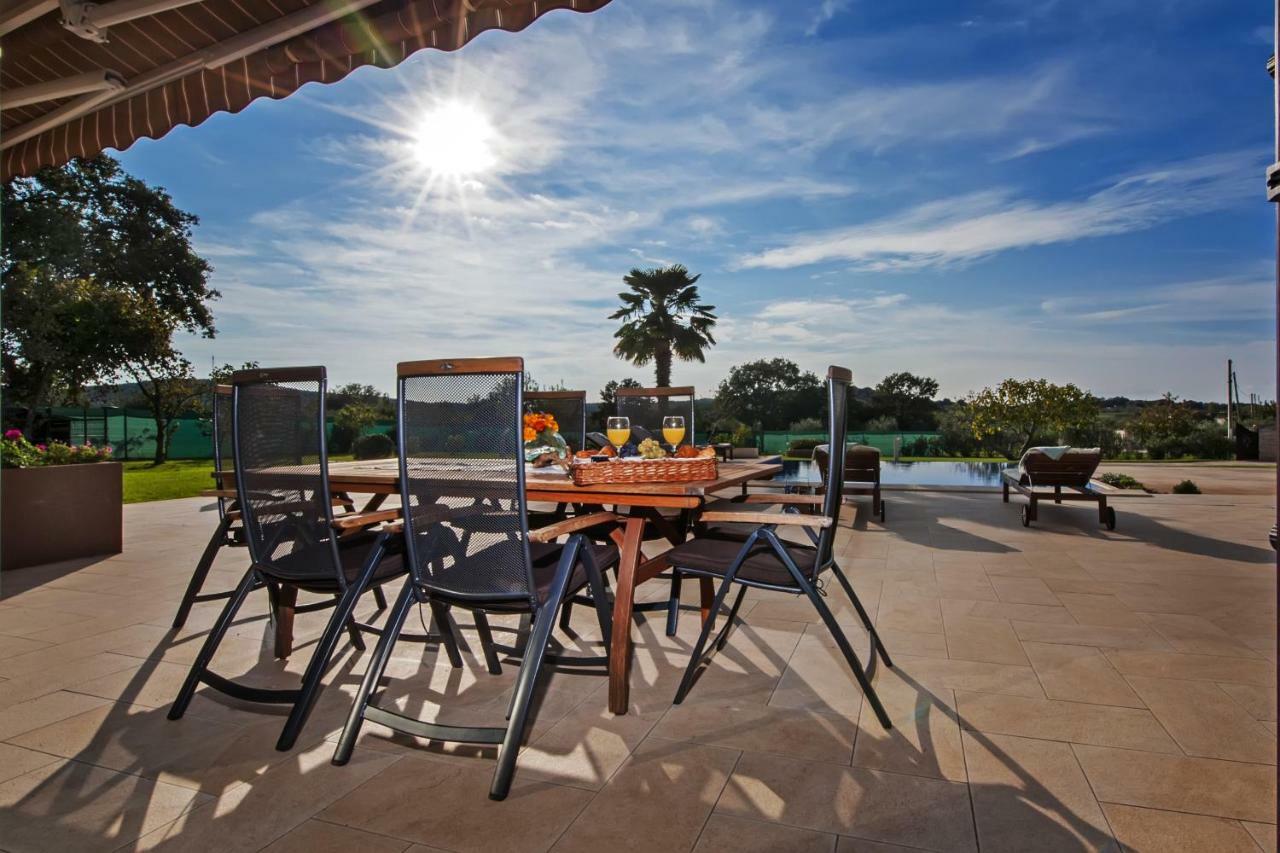 Villa Montericco โรวีน ภายนอก รูปภาพ